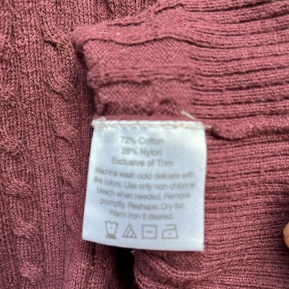 Eddie Bauer maroon knitted v-neck, long-sleeved sweater, great condition, Med - Picture 4 of 9
